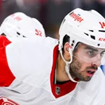 red-wings-robby-fabbri-exits-game-lower-body